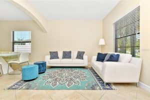 2854 SPRING BREEZE WAY, KISSIMMEE, FL 34744 Sold 08/14/23