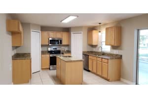 1301 HAWKS NEST AVE, GROVELAND, FL 34736 Sold 08/24/22