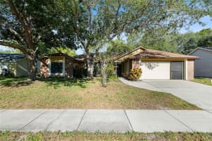 4280 Silver Lake Dr, Melbourne, FL 32901, Sold 01/04/23