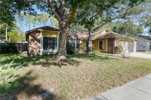 4280 Silver Lake Dr, Melbourne, FL 32901, Sold 01/04/23
