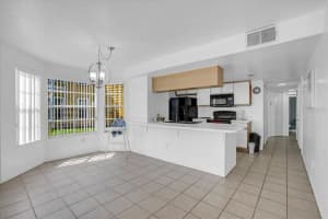2482 Sweetwater Club Cir, Kissimmee, FL 34746, Sold 09/30/22