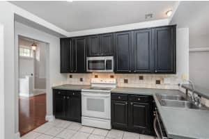 1028 KERWOOD CIR, OVIEDO, FL 32765 Sold 09/16/22