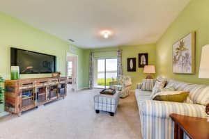 372 Pelham Park Dr, West De Land, FL 32720, Sold 01/25/23