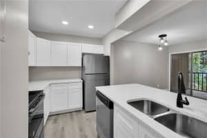 160 Live Oak Woods Ct, Deltona, FL 32725, Sold 09/06/22