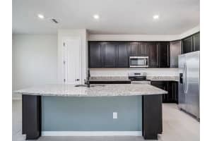 10332 BERRYESSA AVE, RIVERVIEW, FL 33578 Sold 05/12/23