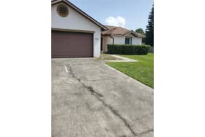 7474 RADIANT CIR, ORLANDO, FL 32810 Sold 09/15/22