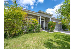 1703 CANOE CREEK FALLS DR, ORLANDO, FL 32824 Sold 09/07/22