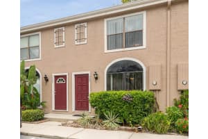 1527 Casa Park Cir, Winter Springs, FL 32708, Sold 09/22/22