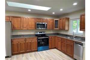 292 DUBLIN DR, LAKE MARY, FL 32746 Sold 09/08/22