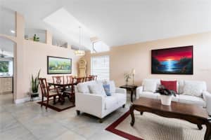 6827 CHERRY GROVE CIR, ORLANDO, FL 32809 Sold 11/04/22