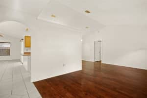 3218 GLENMEADOW TER, DELTONA, FL 32725 Sold 10/17/22