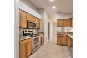 665 Lagoon Dr, Oviedo, FL 32765, Sold 09/26/22