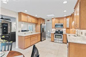 6441 Nightwind Cir, Orlando, FL 32818, Sold 10/17/22