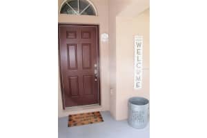 2523 Peekskill Rd, Valrico, FL 33594, Sold 10/13/22