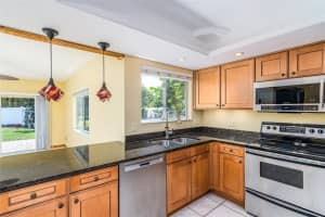 6549 Hidden Beach Cir, Orlando, FL 32819, Sold 01/20/23