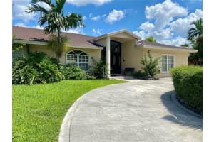 10195 26TH STREET, MIAMI, FL 33172 Sold 03/24/23