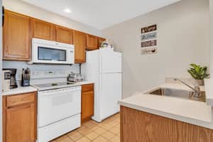 2250 San Vital Dr, Kissimmee, FL 34741, Sold 09/23/22