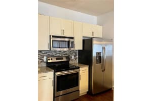 5356 DIPLOMAT CT #106, KISSIMMEE, FL 34746 Sold 12/15/22