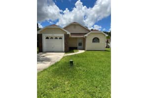 135 Edgewater Cir, Sanford, FL 32773, Sold 04/18/23