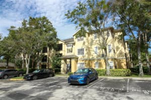 2652 ROBERT TRENT JONES DR #517, ORLANDO, FL 32835 Sold 04/17/23