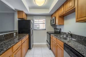 906 LA COSTA CIR #1, SARASOTA, FL 34237 Sold 05/26/23