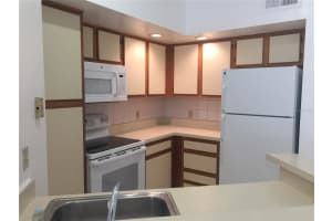 4528 COMMANDER DR #2034, ORLANDO, FL 32822 Sold 10/03/22