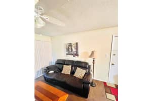 574 ORANGE DR #74, ALTAMONTE SPRINGS, FL 32701 Sold 12/26/22