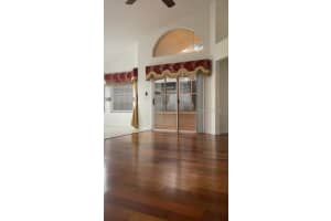 1054 Mayfair St, Eustis, FL 32726, Sold 09/23/22