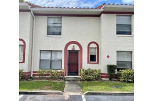 1718 Silver Creek Ct, Orlando, FL 32807, Sold 09/16/22