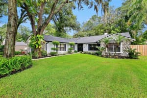 4043 TALL TREE DR, ORLANDO, FL 32810 Sold 10/21/22