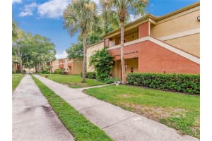 642 KENWICK CIR #104, CASSELBERRY, FL 32707 Sold 10/05/22
