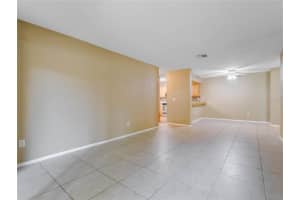 642 KENWICK CIR #104, CASSELBERRY, FL 32707 Sold 10/05/22
