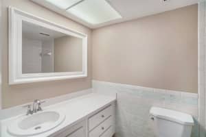 305 30TH AVE W #A206, BRADENTON, FL 34205 Sold 06/28/23