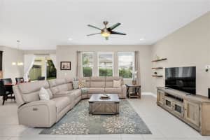 15582 HAMLIN BLOSSOM AVE, WINTER GARDEN, FL 34787 Sold 01/11/23