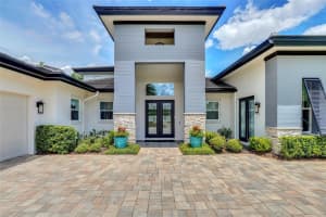 13225 LAKE CLARICE DR, WINDERMERE, FL 34786 Sold 02/16/23