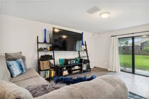 452 OCHO RIOS AVE, TAVARES, FL 32778 Sold 10/27/22