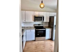 124 PINE ISLAND CIR, KISSIMMEE, FL 34743 Sold 10/25/22