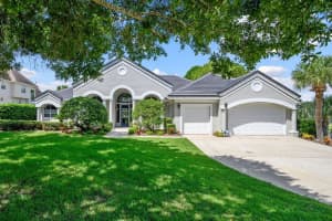 2136 CAIRNS CT, ORLANDO, FL 32835 Sold 09/30/22
