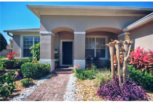 5132 LEGACY OAKS DR, ORLANDO, FL 32839 Sold 10/11/22