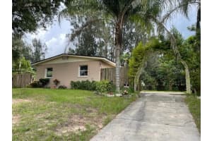 1244 LAKECREST DR, APOPKA, FL 32703 Sold 05/09/23