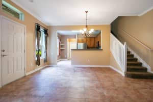 2111 STOCKTON DR, SANFORD, FL 32771 Sold 10/21/22