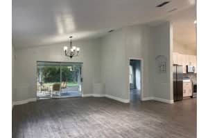 3953 SHAWN CIR, ORLANDO, FL 32826 Sold 11/02/22