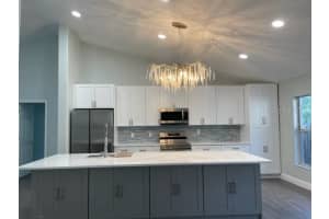 3953 SHAWN CIR, ORLANDO, FL 32826 Sold 11/02/22