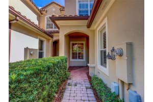 8233 TIVOLI DR, ORLANDO, FL 32836 Sold 11/16/22