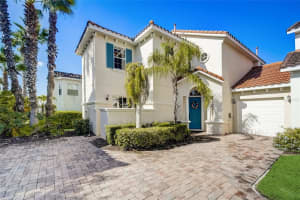 221 BRUNELLO DR, DAVENPORT, FL 33897 Sold 11/08/22