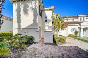 221 BRUNELLO DR, DAVENPORT, FL 33897 Sold 11/08/22