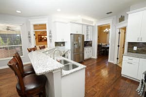 7918 COURTLEIGH DR, ORLANDO, FL 32835 Sold 10/25/22