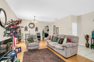205 MARATHON LN, SANFORD, FL 32771 Sold 11/04/22