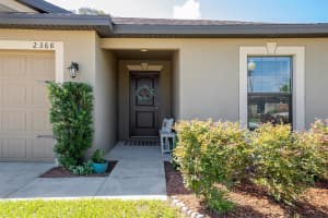 2368 BEXLEY DR, TAVARES, FL 32778 Sold 11/14/22