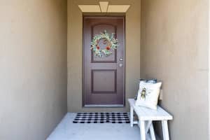 2368 BEXLEY DR, TAVARES, FL 32778 Sold 11/14/22